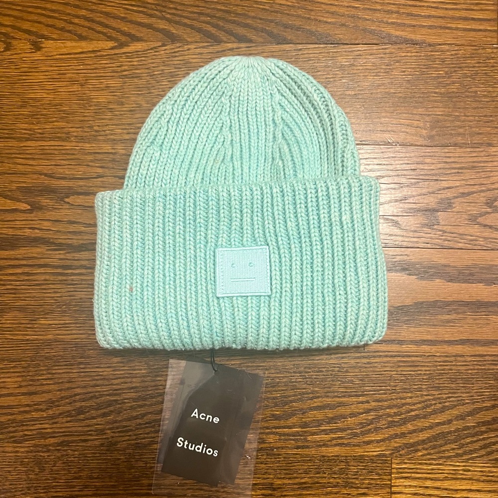NWT Acne Studios | Pansy-N-Face Beanie
